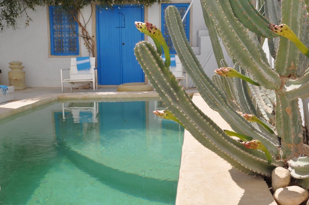 Dar Bibine Bed & Breakfast Erriadh Exterior photo